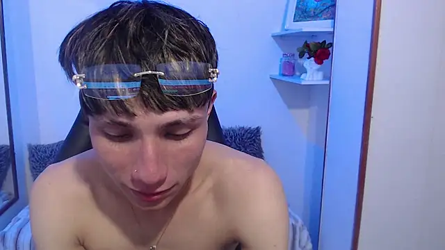 Yao_23's Webcam Show