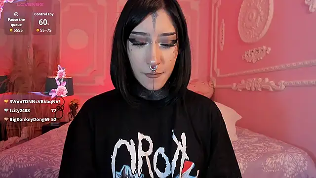 Kat_VonDe's Live XXX Chat