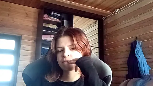 XXX chat uživo modela LowkeyIndigo