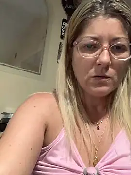 NikkiBlisss' Live XXX Chat