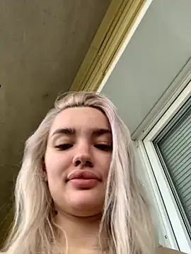 Sextazy live XXX chat