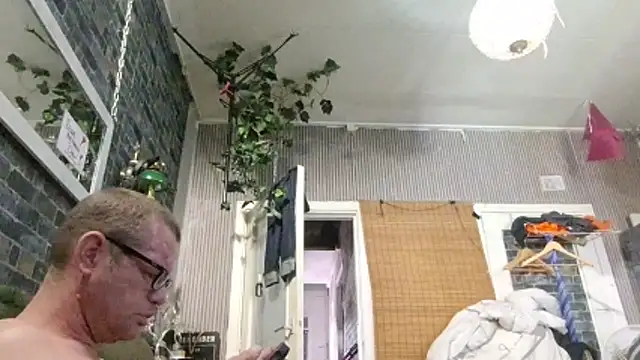 Maikel1981-NL Adlı Modelin Canlı XXX Sohbeti