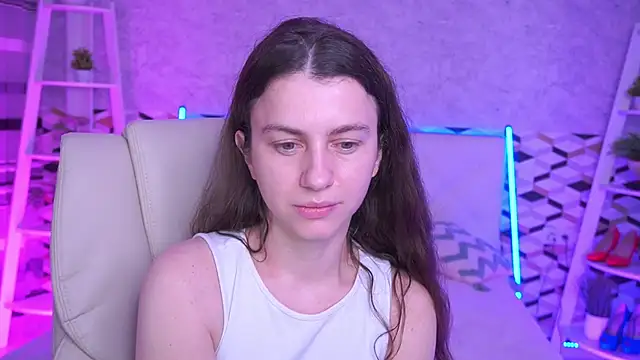 LittleJulii élő XXX-chatje