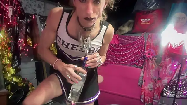 Pertunjukan Kamera Web TgirlBrat