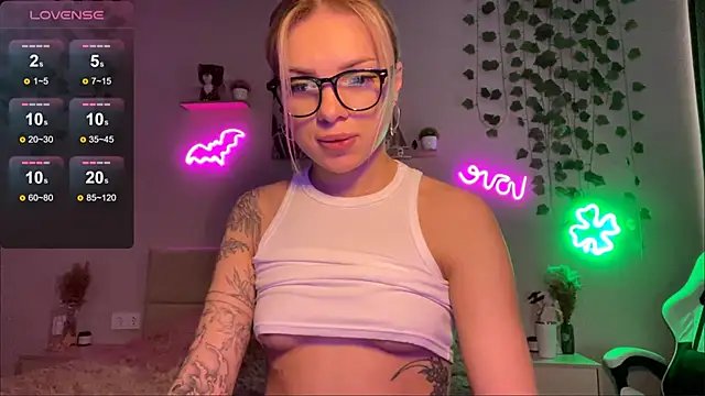CandyRass élő XXX-chatje