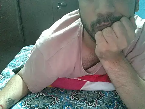 Precumboner: вебкам-шоу