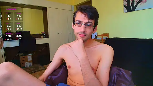 HungEddy Adlı Modelin Canlı XXX Sohbeti