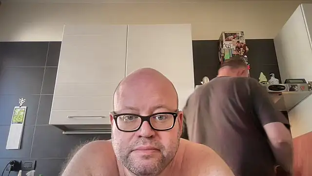 theitalianbear Show Webcam