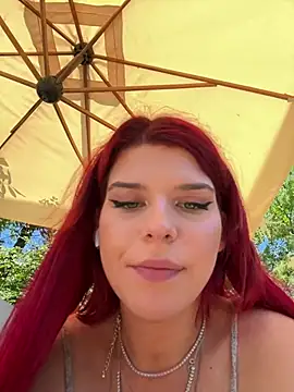 Chat +18 de RiriRoseey ao vivo