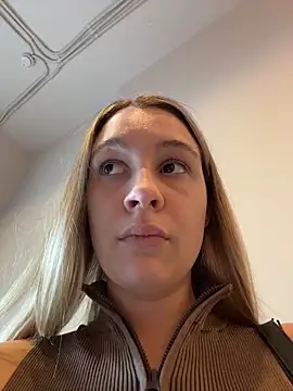 Chat XXX en directo de SashaCatt