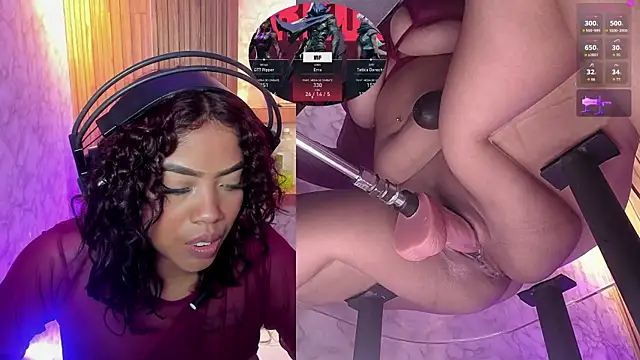 NinaCapelli live XXX chat