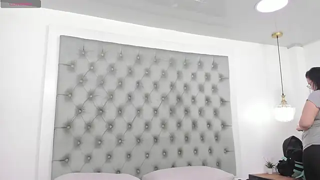 XXX chat uživo modela anette_cooper