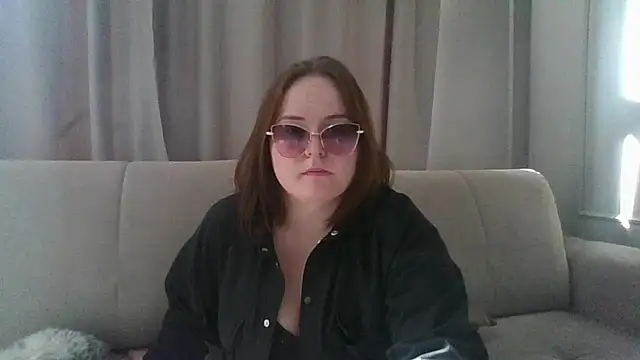 Joan_Taylor1 élő XXX-chatje