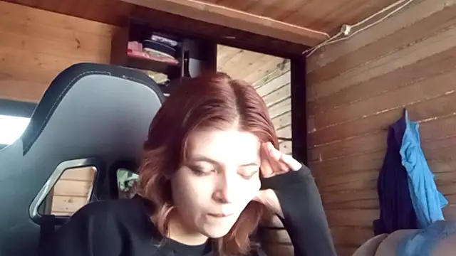 LowkeyIndigo's Live XXX Chat