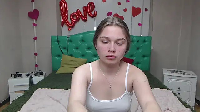 LaraPika Live XXX Chat