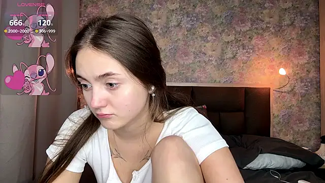 LoraDavi's Live XXX Chat