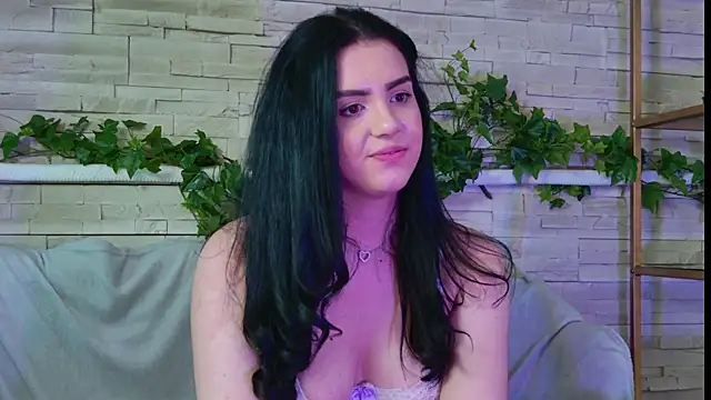 IngridMyst Chat XXX in diretta
