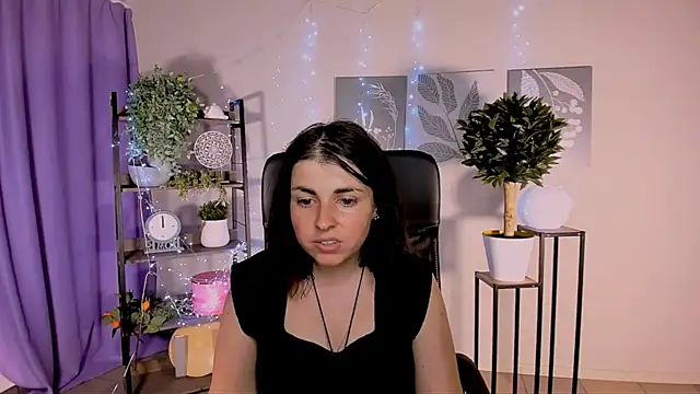 MartaEdams' Live XXX Chat