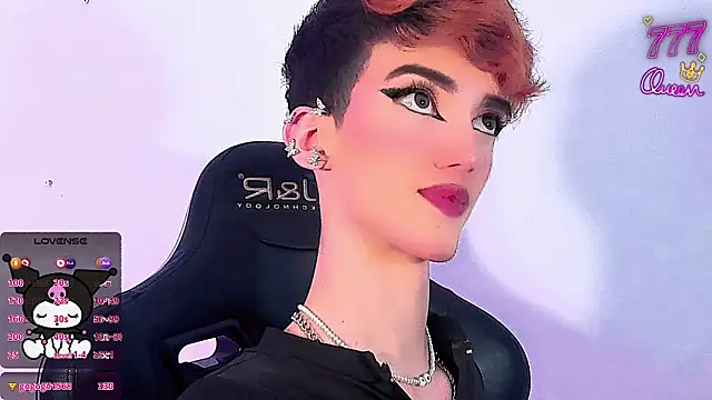 Baby_FenixTS' Webcam Show