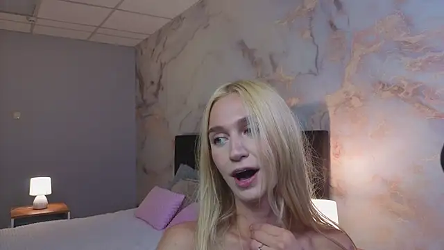 SerenaCrystall Chat XXX in diretta