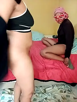 CaramelLesbianFemmXXX25's Webcam Show