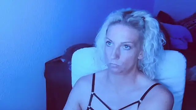 SexyJulia21 Webcam-Show