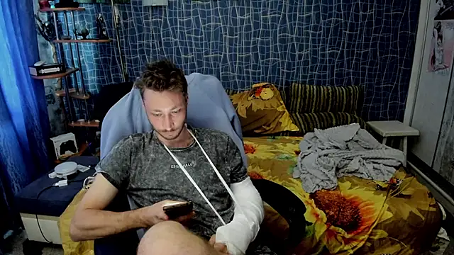 CuteBoy228 Chat XXX in diretta