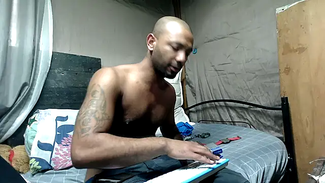 Chat +18 de Camodick ao vivo