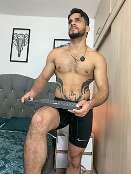 Pokazy przed kamerką – Maximiliano_ford