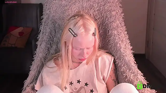 แชท XXX สดของ MalenaErnman