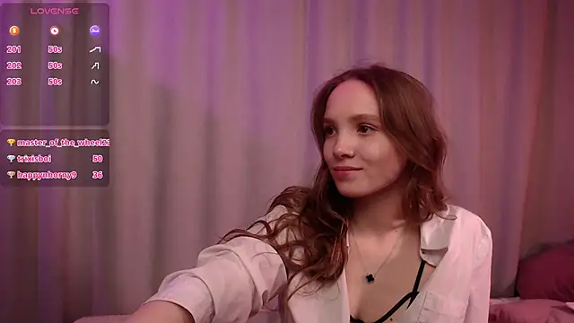 Adria_Arjona: онлайн-секс-чат