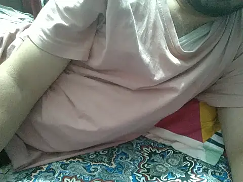 Precumboner élő XXX-chatje