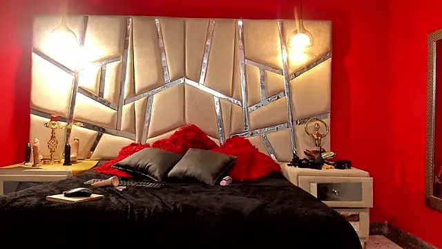 JuliaSinclair live XXX chat
