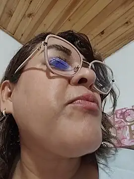 AlexxiaaMat's Webcam Show