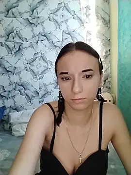 -VictoriaJohnson- Adlı Modelin Canlı XXX Sohbeti