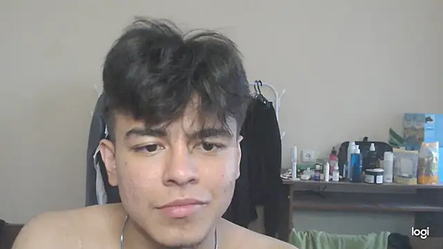 ToddWarren Show in webcam