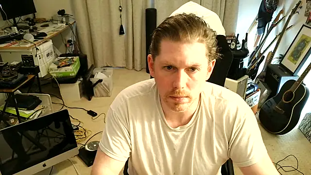 9VOLTTn Webbikameraesitys