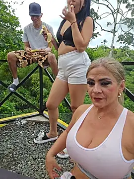 anita1976's Live XXX Chat