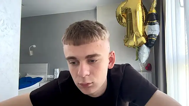 SoloFury live XXX chat