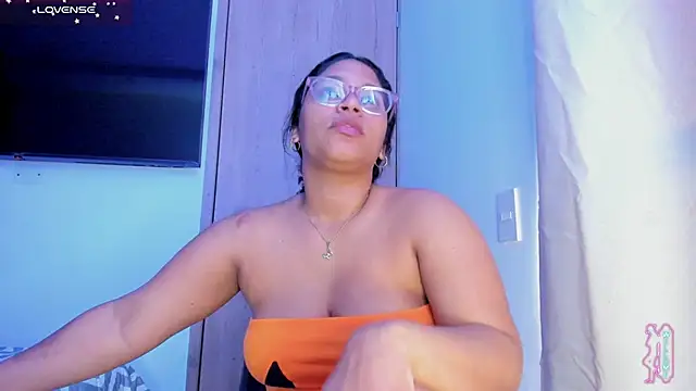 Chat +18 de iriss_25 ao vivo