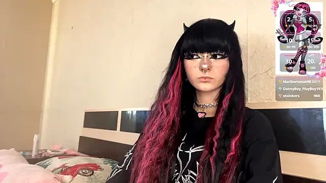 SmilingPatent Live XXX-Chat