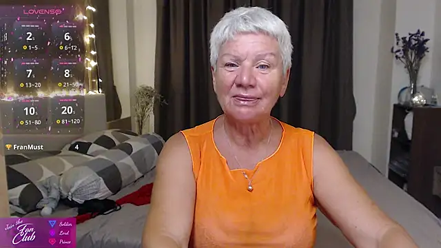 Chat +18 de roxana_brooks ao vivo