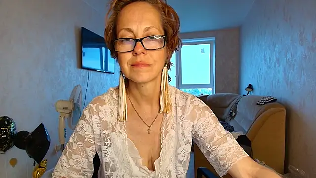 LioraWeiss live XXX chat