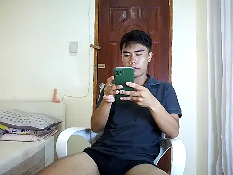 alejandro_fernando 即時 XXX 聊天