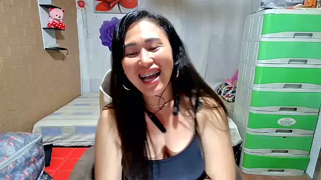 Filipina_Desire: απευθείας συνομιλία ΧΧΧ