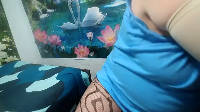 AnnaXGoldX Chat XXX in diretta