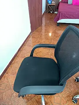 olivia_jass Adlı Modelin Canlı XXX Sohbeti