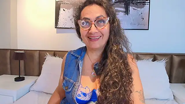 Онлайн чат XXX AlessandraLeroy