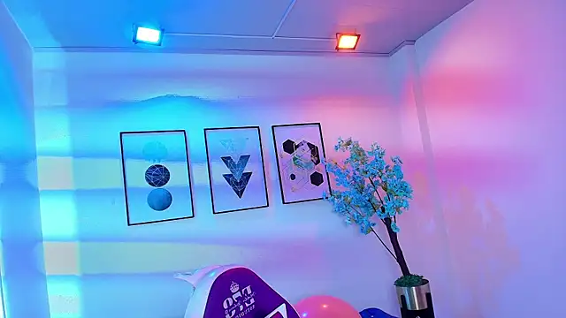 Živý XXX chat Maddie_T18