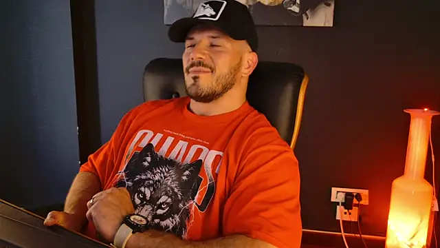 Онлайн чат XXX AngeloEric